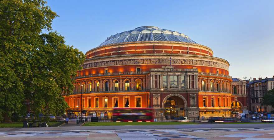 Die Royal Albert Hall in Lonons Stadteil South Kensington