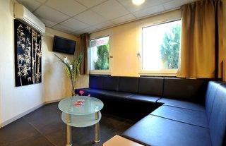 Hotel The Originals Nantes Ouest Saint-Herblain